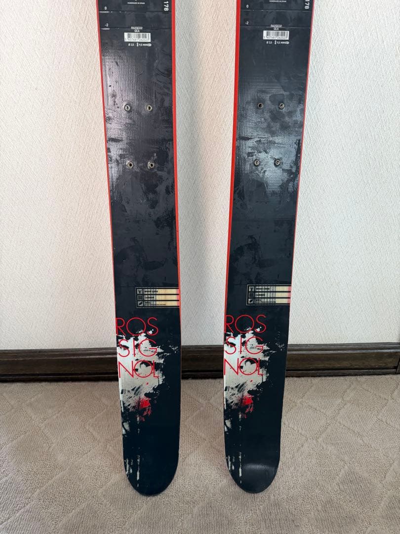 Rossignol S7 スキー 板 ブラック/レッド
