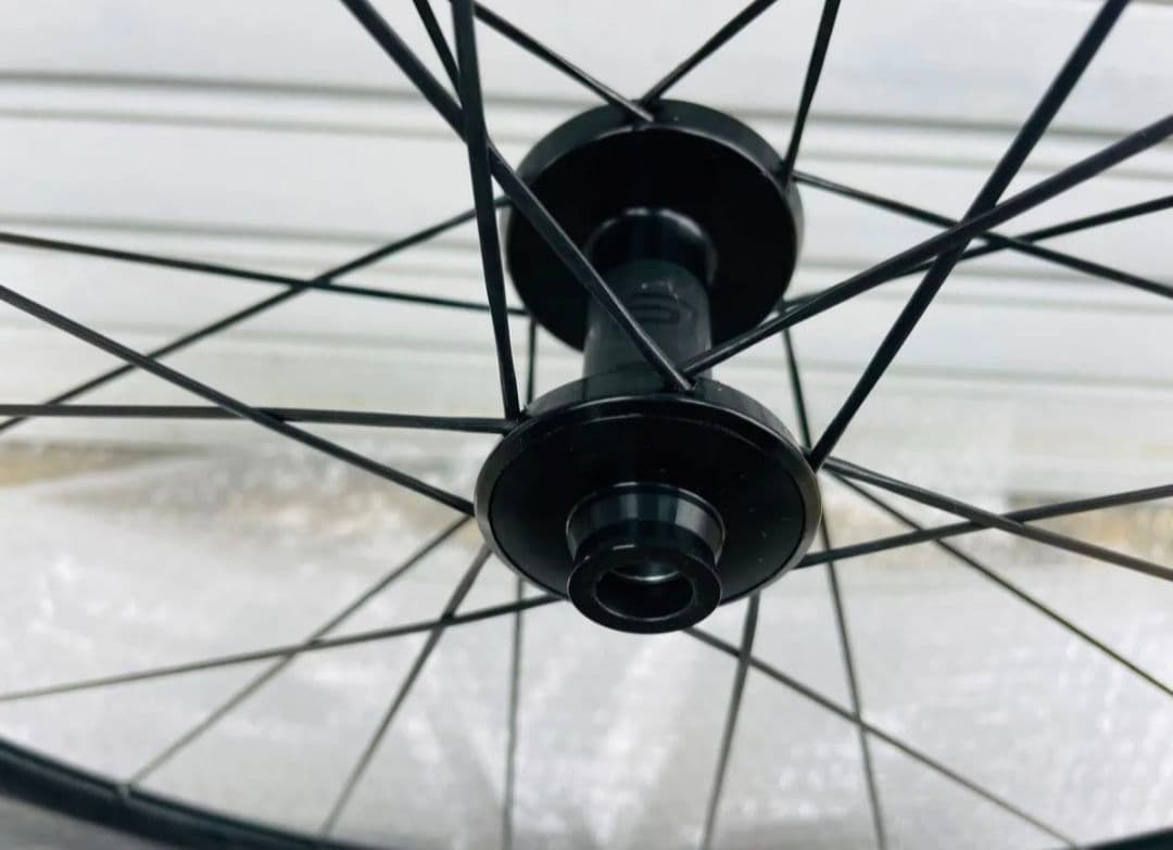 BONTRAGER アイオロス AEOLUS RSL62 DISC フロントのみ