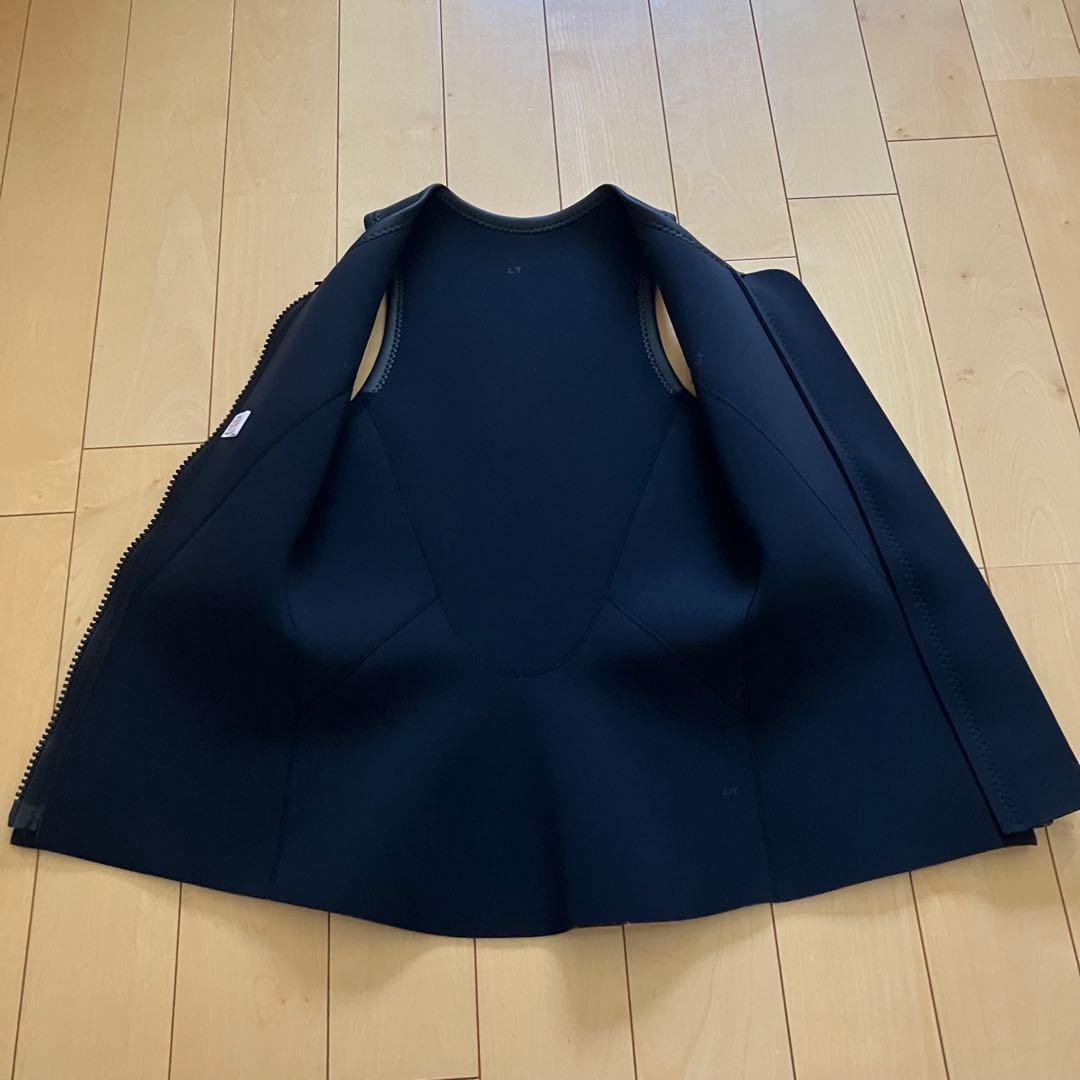 ウェットスーツ　ベスト