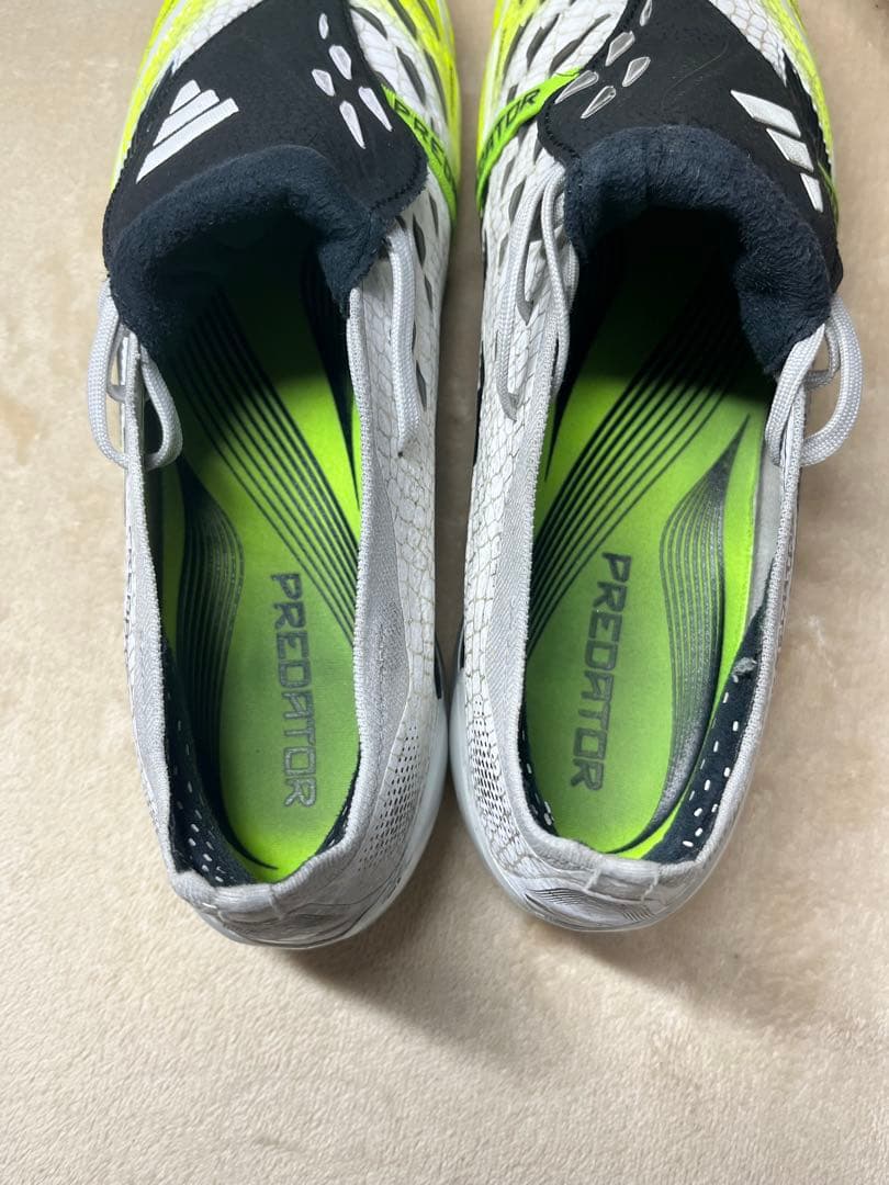 adidas Predator 27.5 エリート