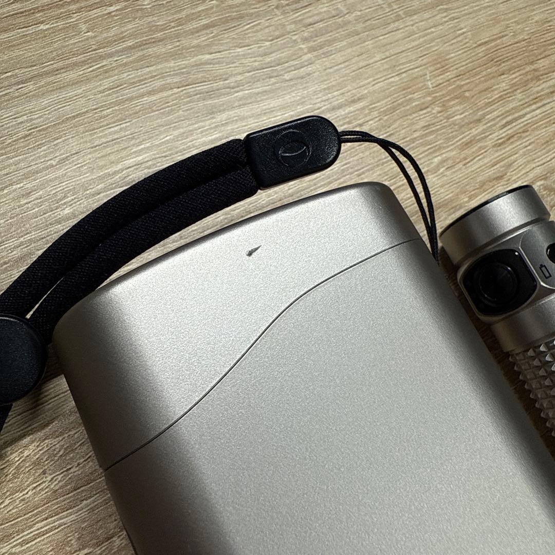 Olight Baton4 チタン Ti Premium 懐中電灯