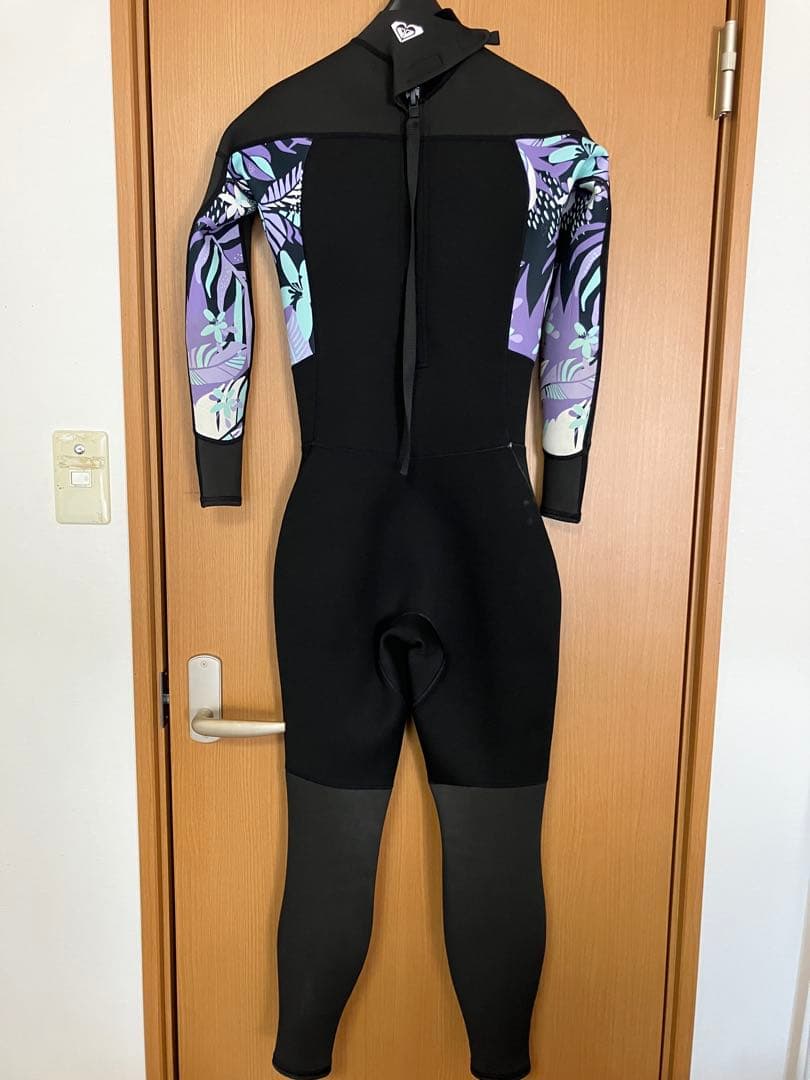 ROXY ロキシーフルスーツ バックジップ　ML 花柄