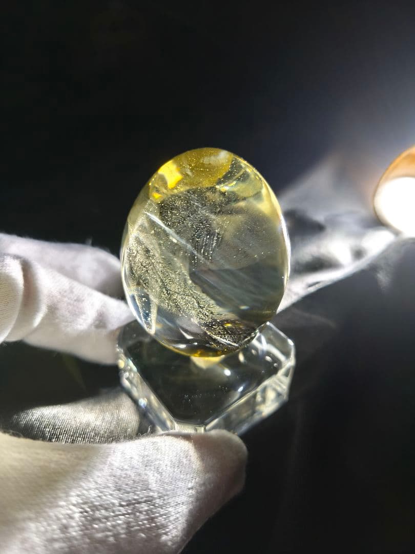 シトリンエンジェルラダー　83g 縦5.5センチ 横4.3センチ　卵型置物