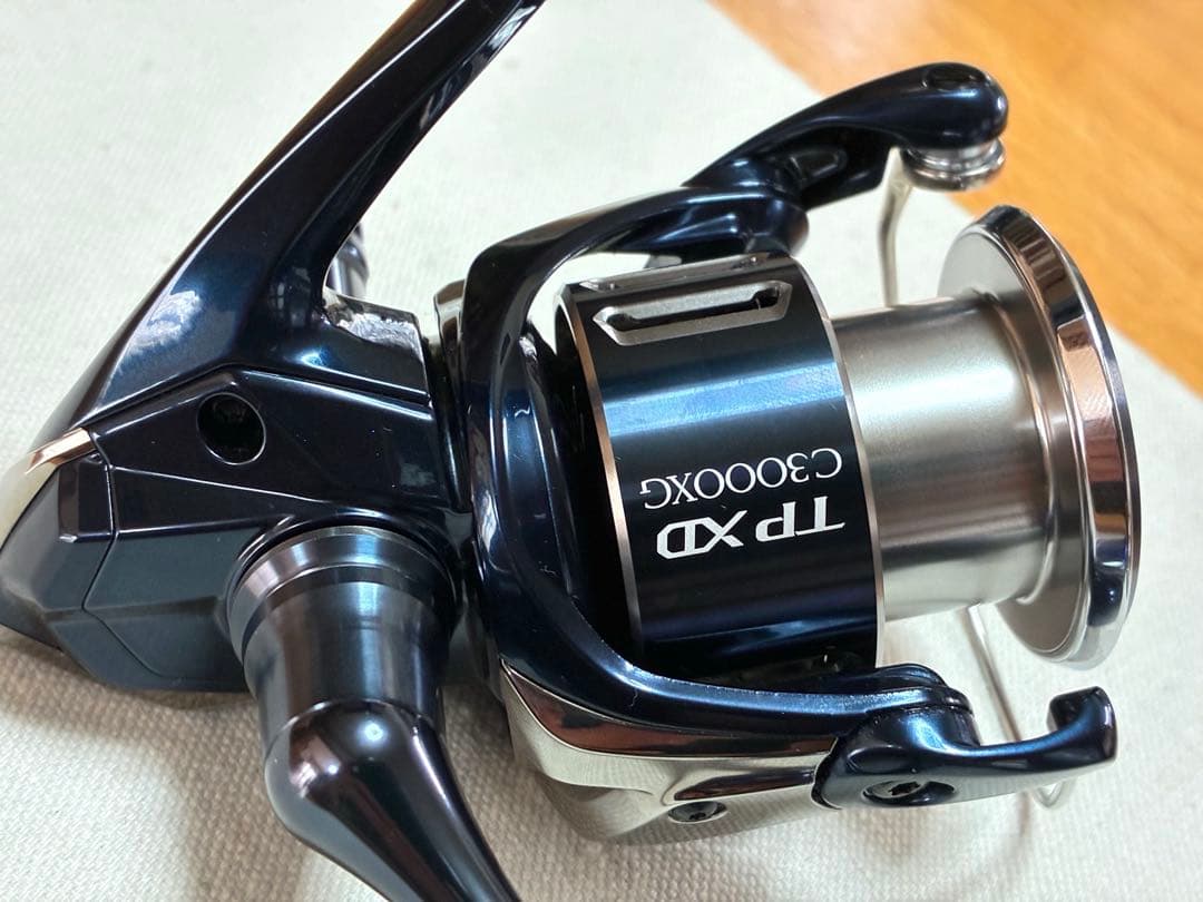 【極美品】シマノ リール21ツインパワーXD C3000XG【カスタム品】