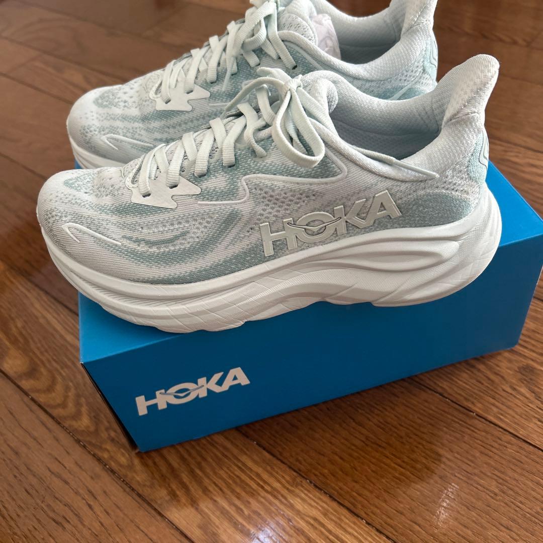 HOKA CRIFTON10 レディース23センチ