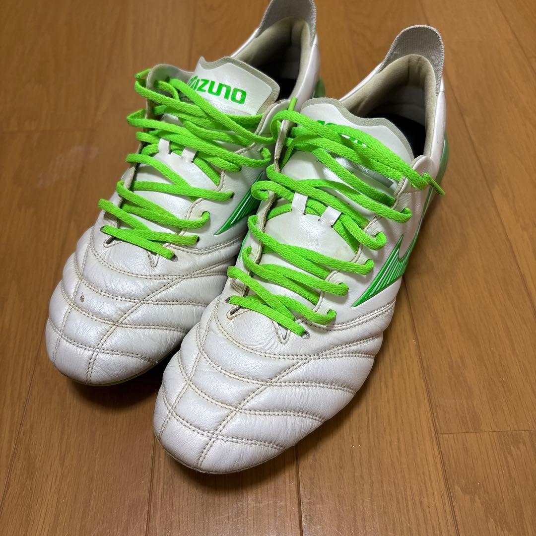 Mizuno モレリア　限定色　緑紐　値下げ交渉あり サイズ　27.5センチ