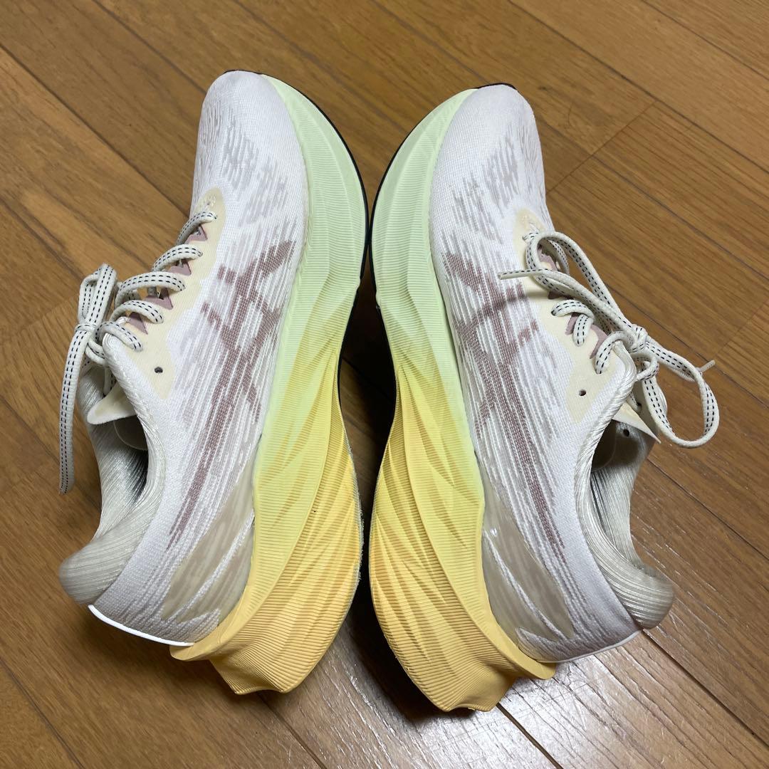 アシックス　ノバブラスト3 NOVABLAST3