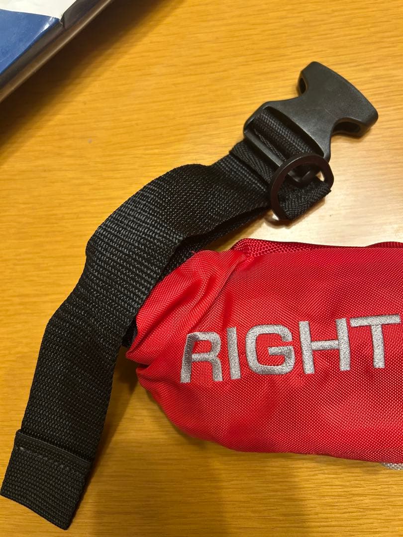 一誠　ライフジャケット　中古品