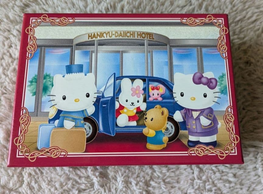 ハローキティ 阪急第一ホテル コラボ商品 マスコットぬいぐるみ&ピンバッジ&箱