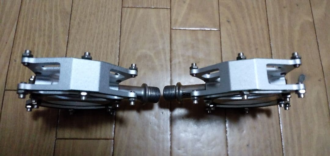 XPEDO フラットペダル XCF07AC シルバー/グリーン