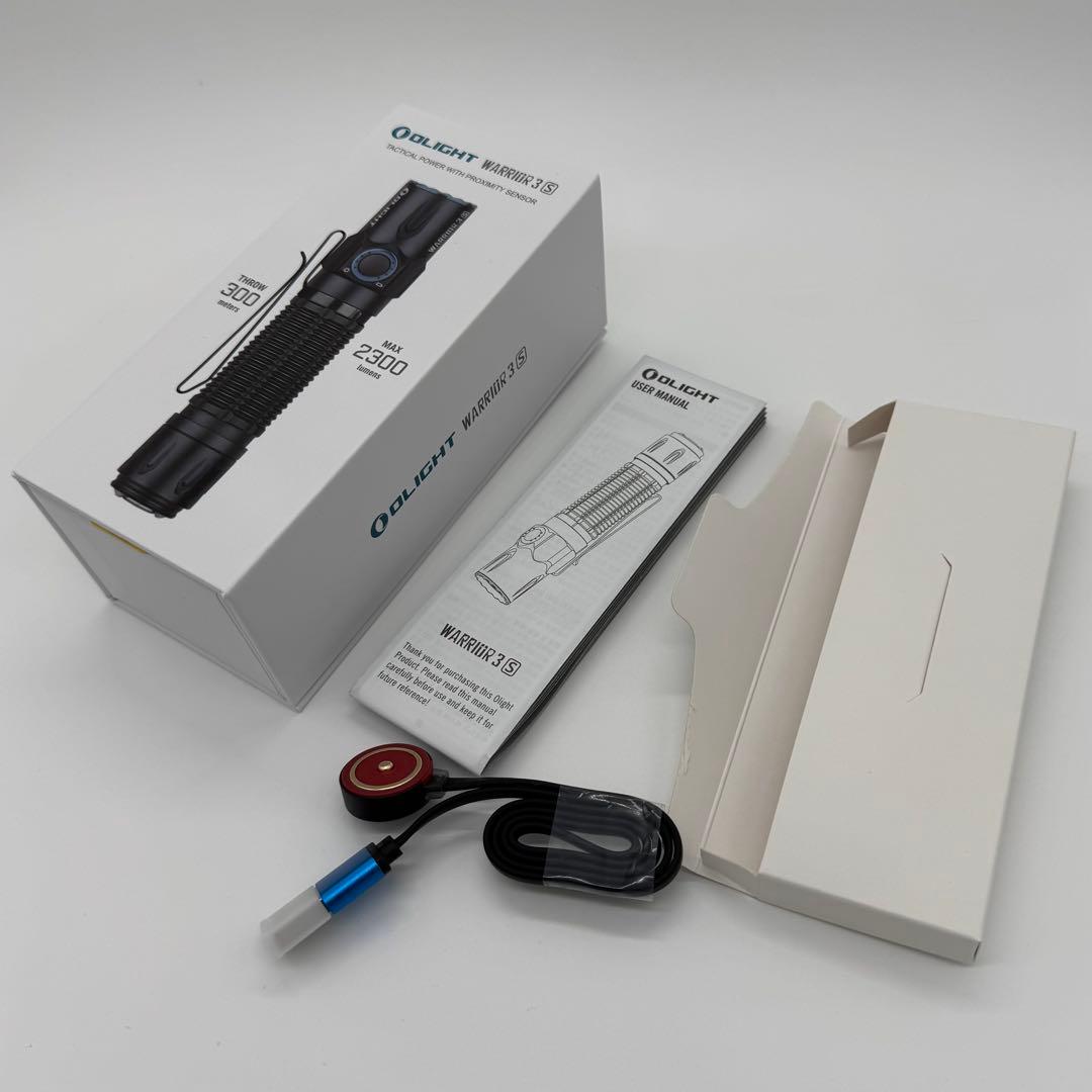 ライト・ランタン Olight Warrior 3S