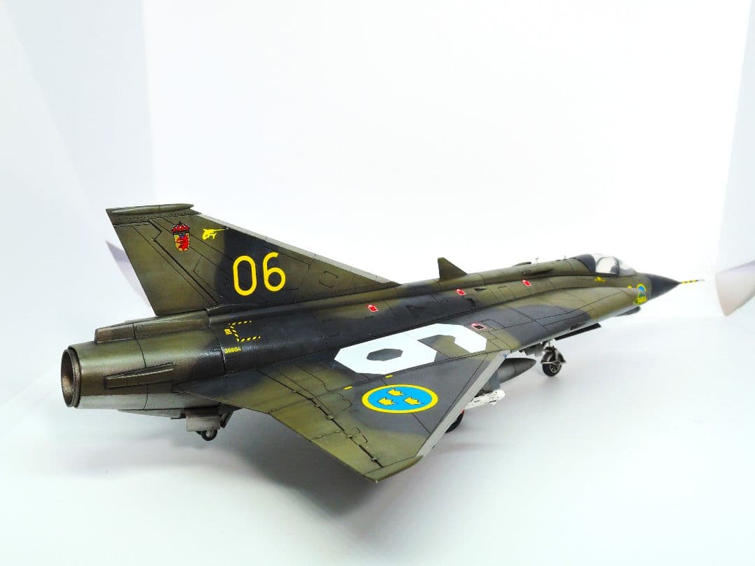 【完成品】ハセガワ 1/72 J35F ドラケン