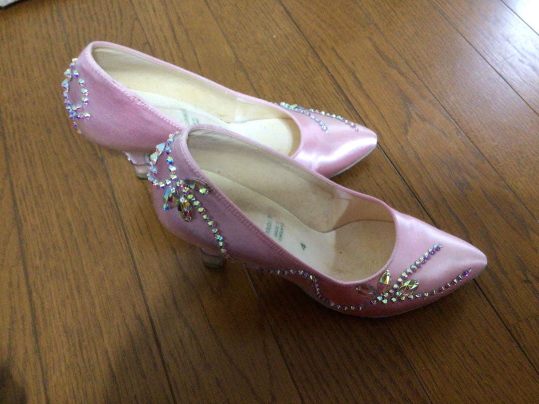 お値引き　社交ダンスシューズ￼ (石付き)