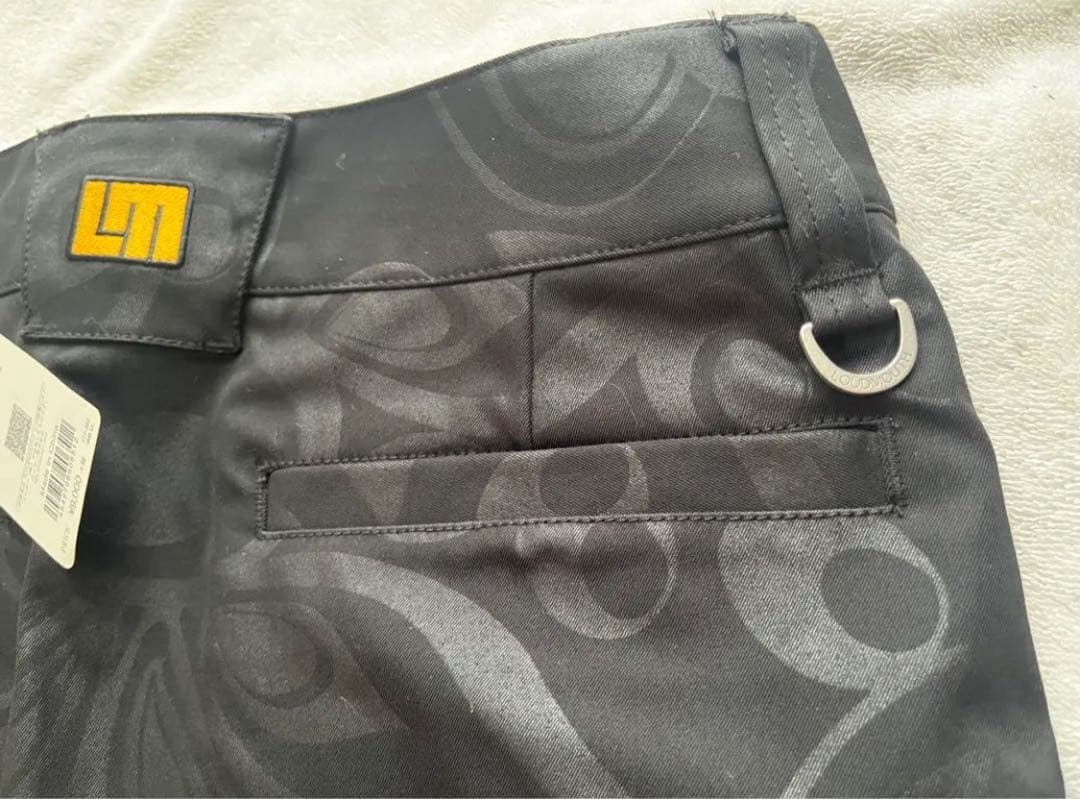 【新品タグ付き】LoudMouth LL 総柄　花柄　スカート ブラック