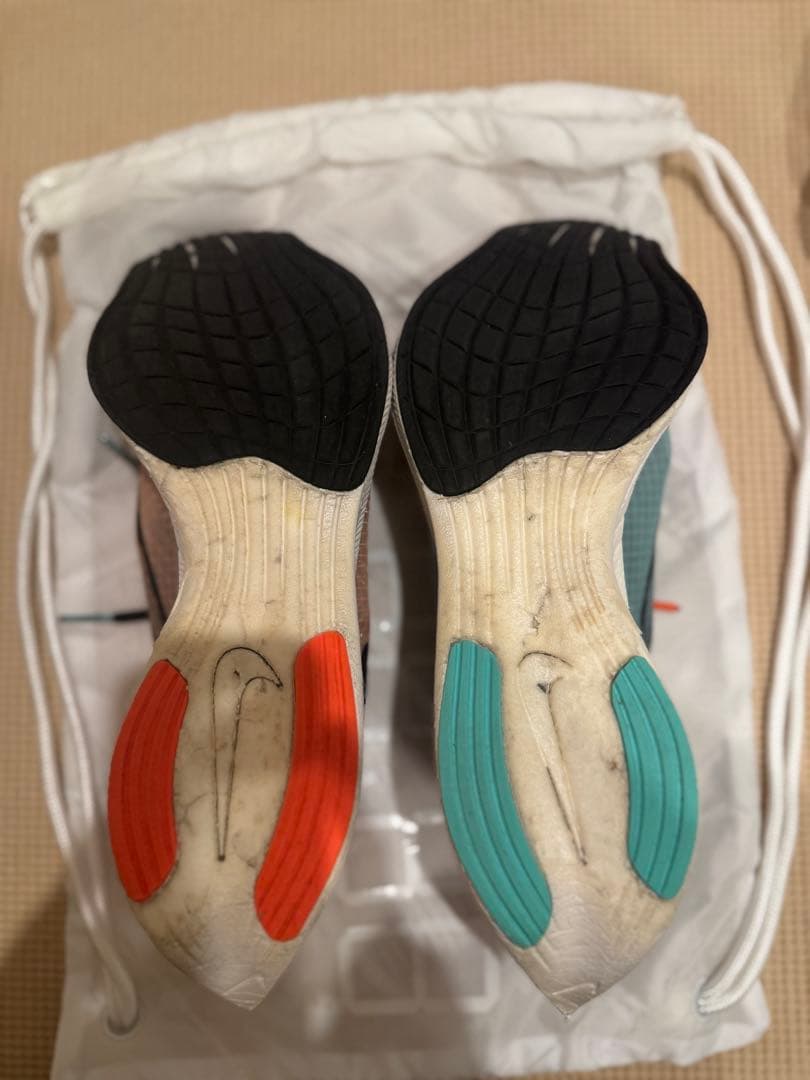 Nike ZoomX Vaporfly NEXT% 2 箱根モデル