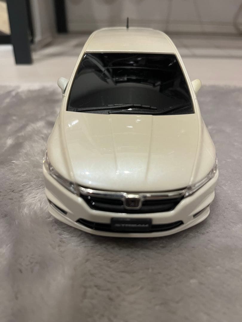 ホンダ ストリーム カラーサンプル