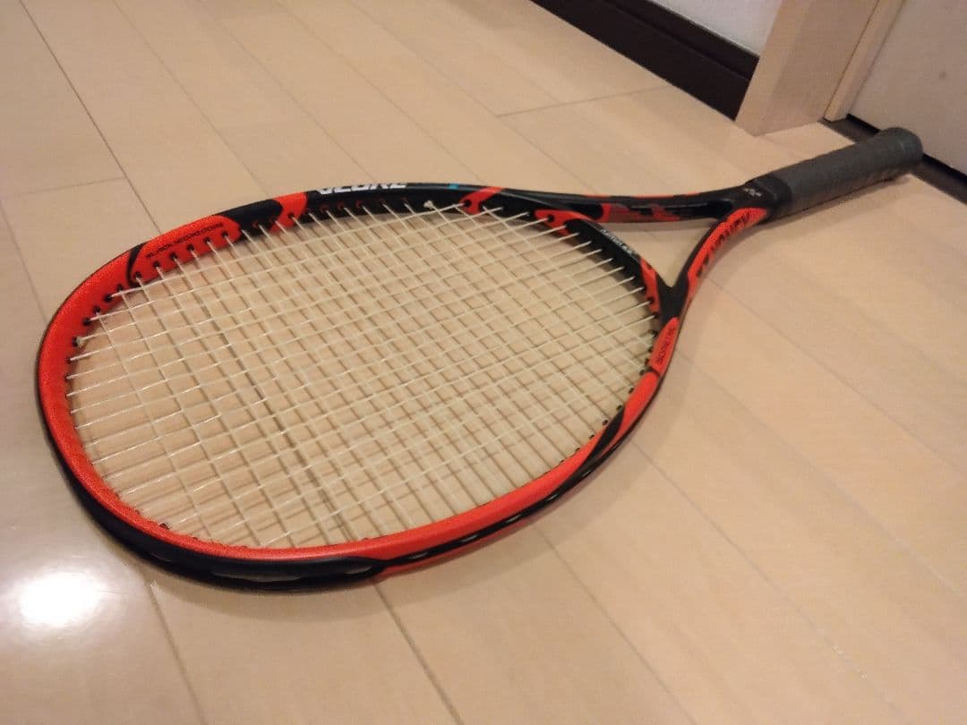 YONEX VCORE Tour F 97 硬式用テニスラケット 美品！