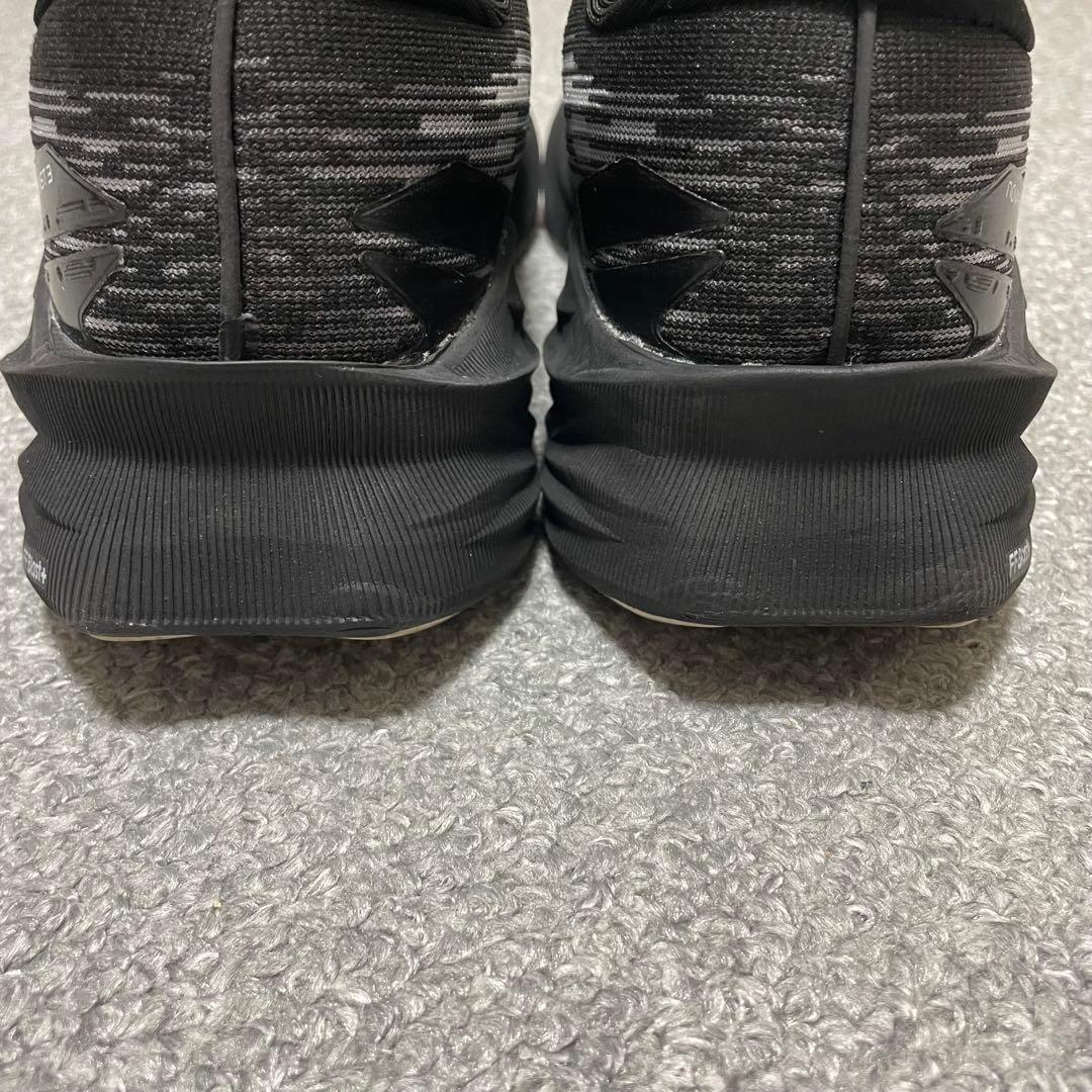 美品★ASICS NOVABLAST3 26.5 アシックス ノヴァブラスト