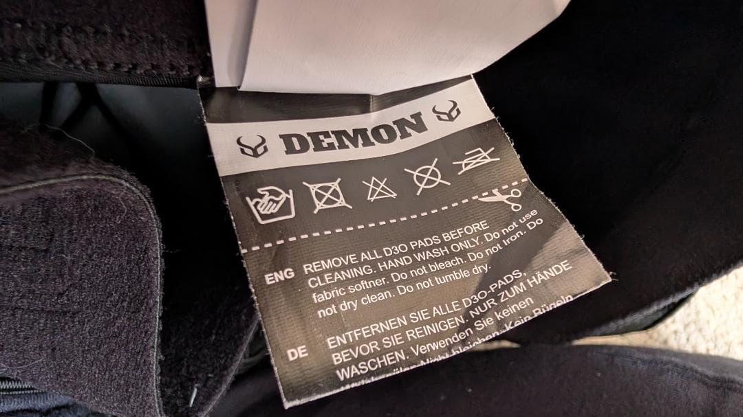 【ほぼ未使用】Demon Zero RF D3O スノボ プロテクター XL
