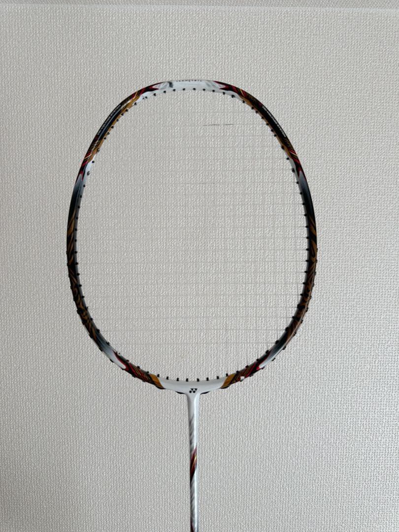 YONEX VOLTRIC80 ボルトリック80 ガット付き