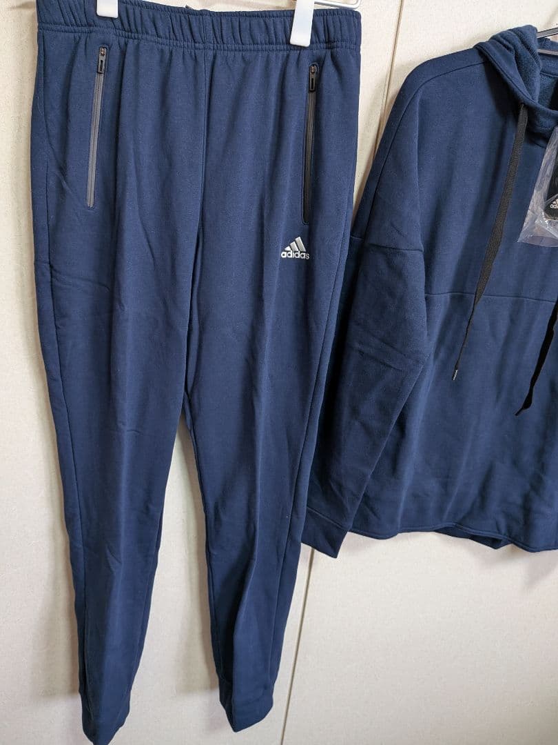 新品 adidas セットアップ パーカー パンツ スウェット メンズO