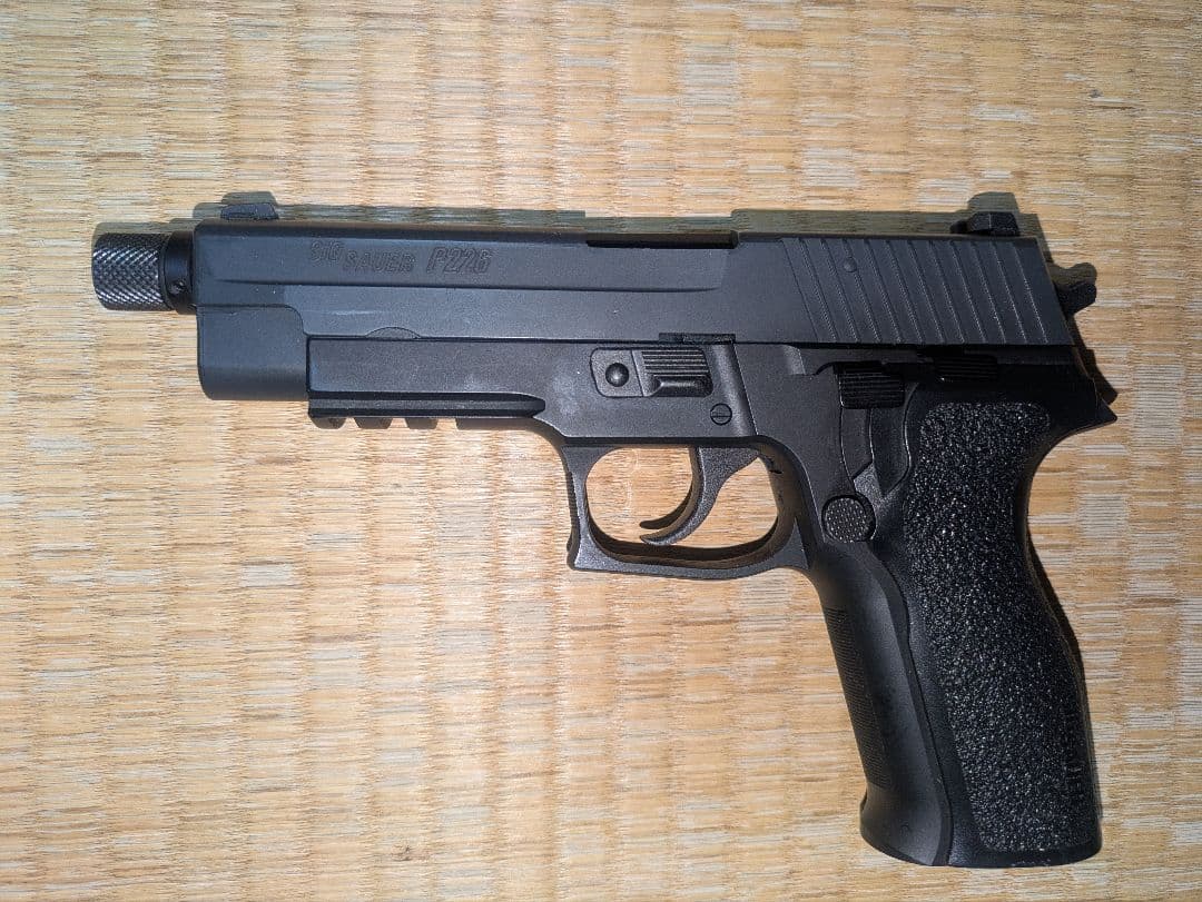 東京マルイ SIG P226 E2マガジン3本PDI6.01サバゲー　カスタム
