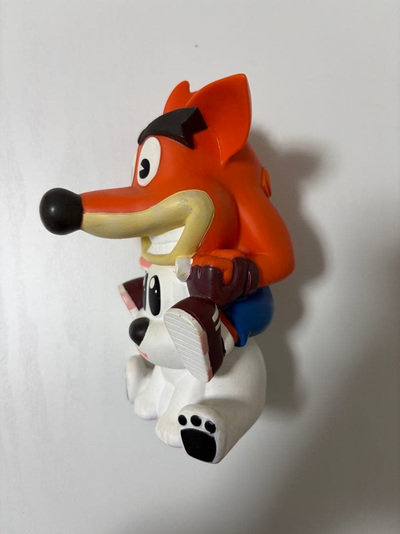 クラッシュバンディクー貯金箱フィギュア
