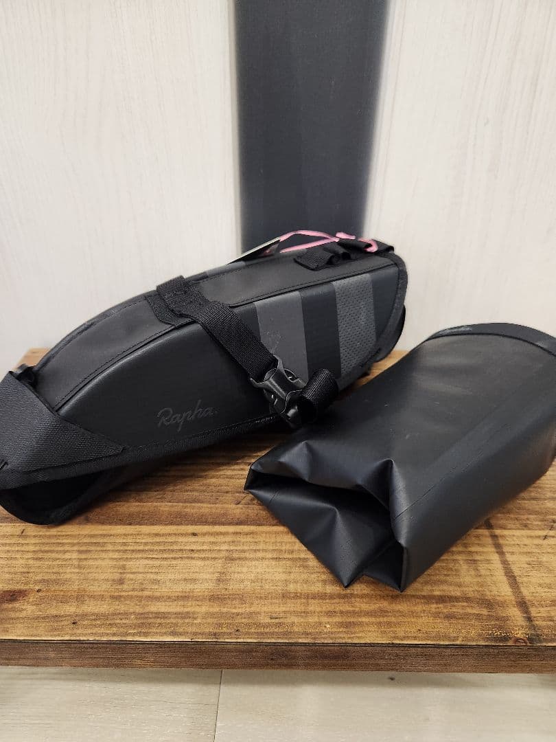 Rapha エクスプロア リアパック