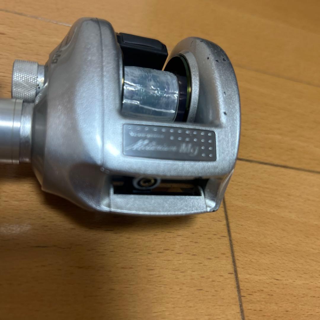 SHIMANO ベイトリール 収納袋付き