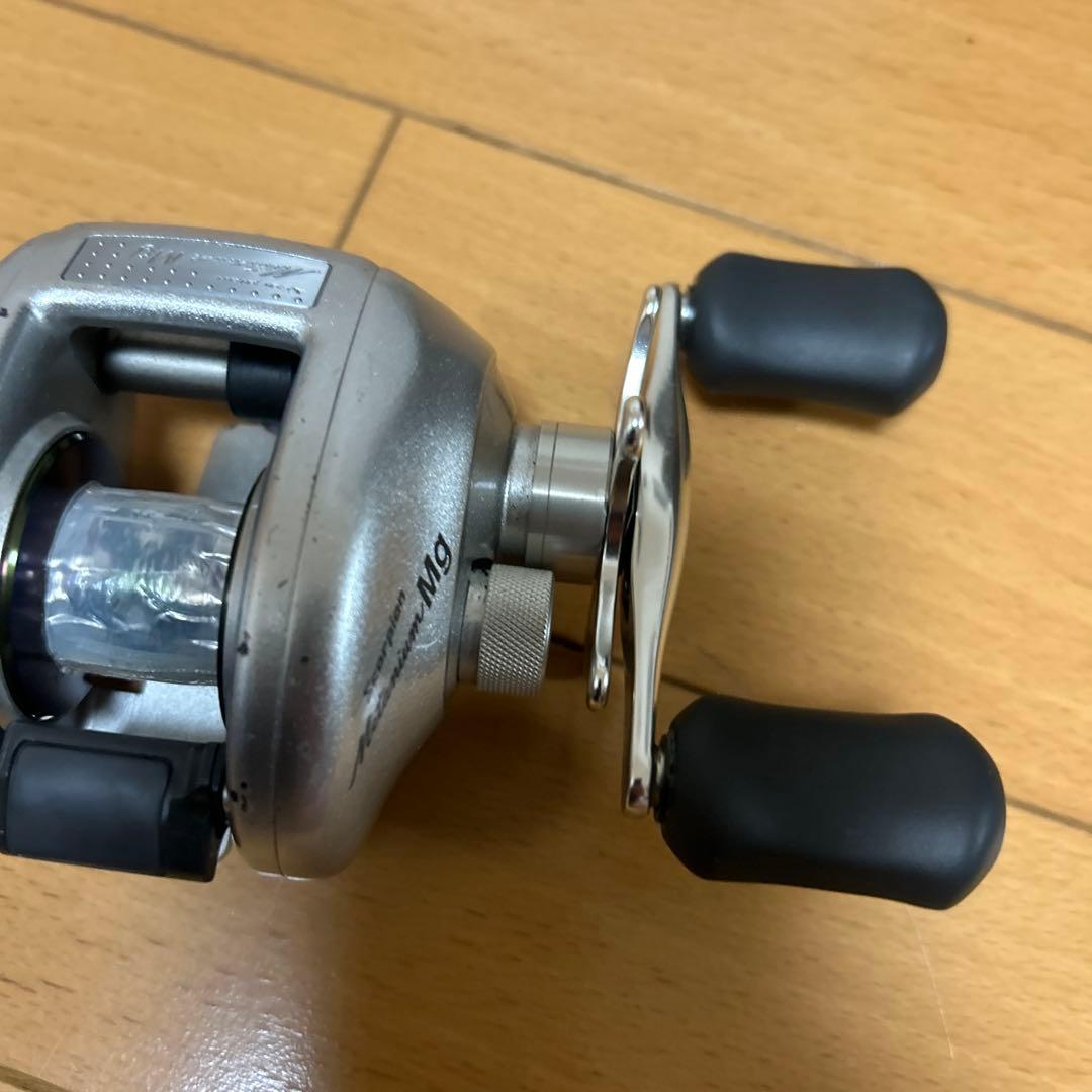 SHIMANO ベイトリール 収納袋付き