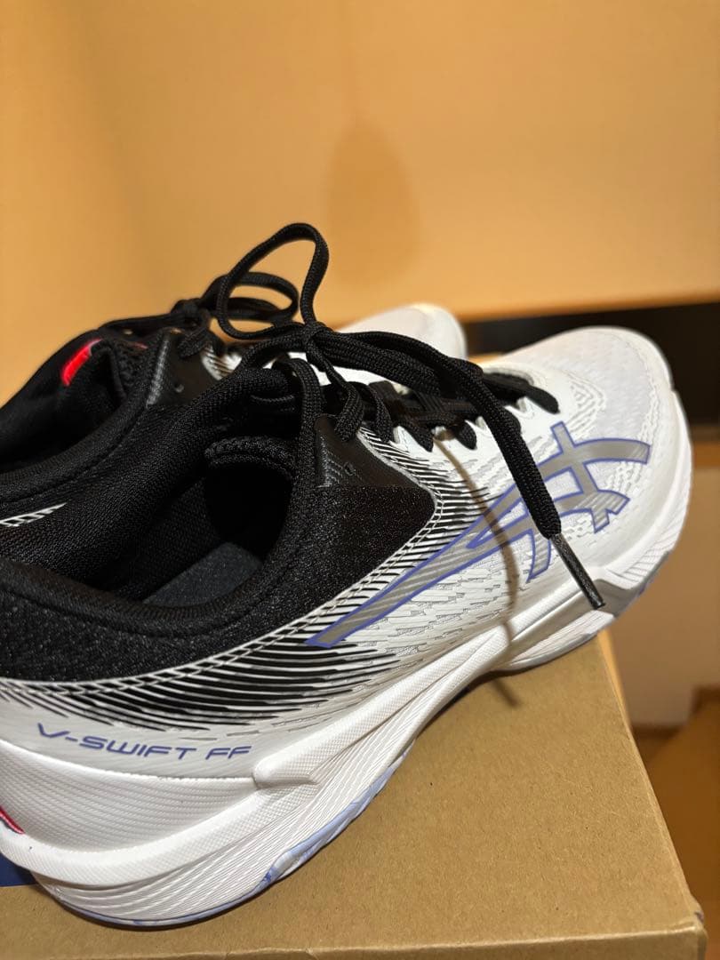 asics バレーボールシューズ ホワイト/ブラック25.5