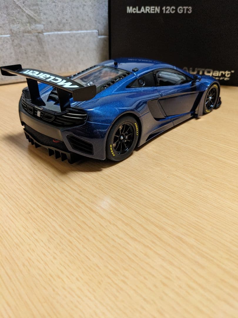 オートアート1/18　マクラーレン 12C GT3