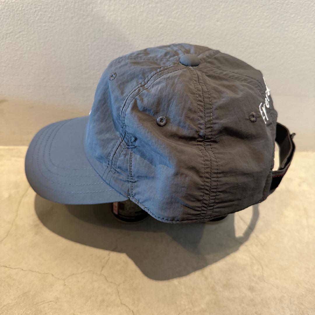Briefing × Eyevol glass hold cap