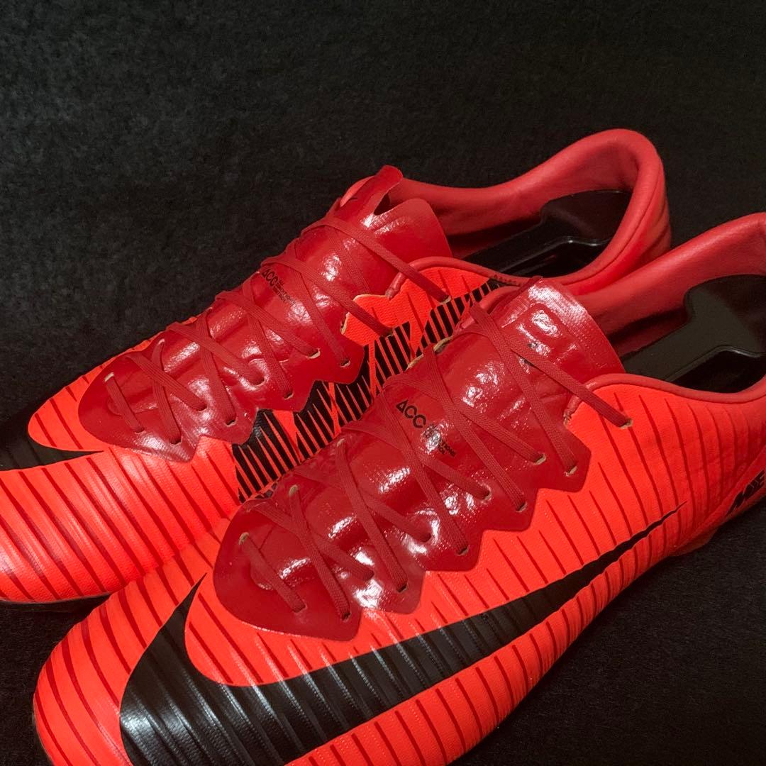 【極美品】NIKE マーキュリアル ヴェイパー 11 HG-V