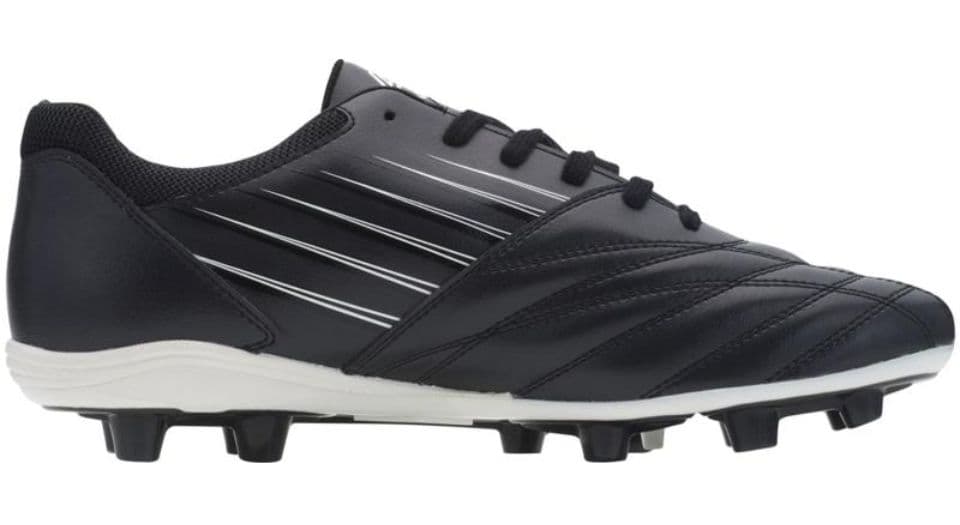 【新品】Umbro ブラック アクセレイター スパイク　27.5cm