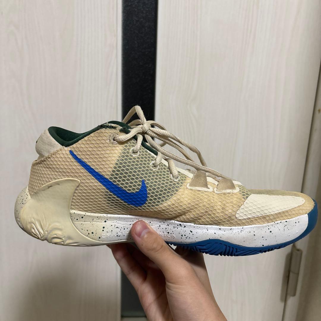 NIKE ZOOM FREAK 1バッシュ 26.5cm ベージュ　フリーク1