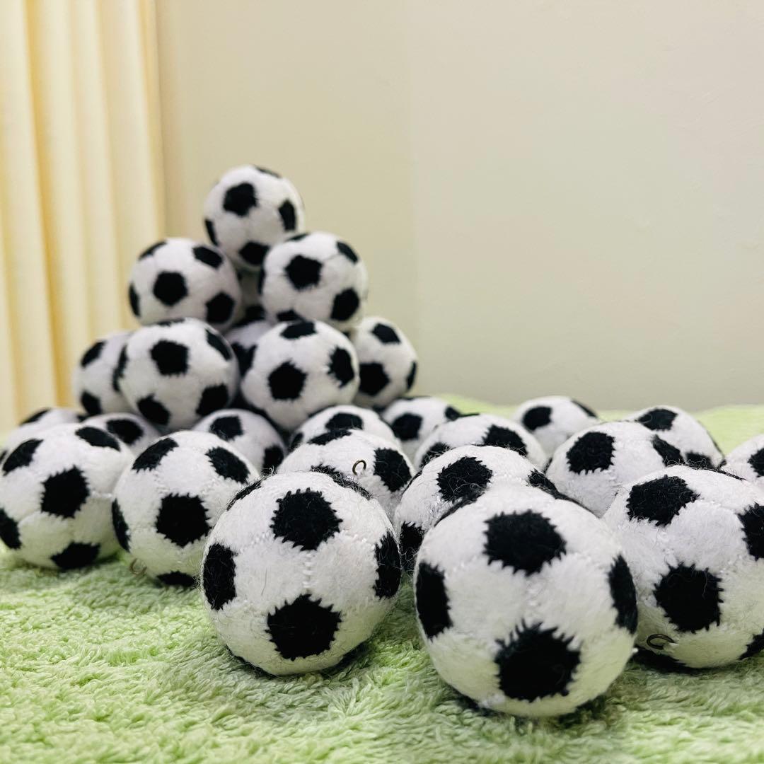 フェルトストラップ＊サッカーボール＊10個