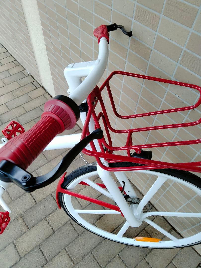 シンプルスタイリッシュ　UMOCITYチェーンレスクロスバイク