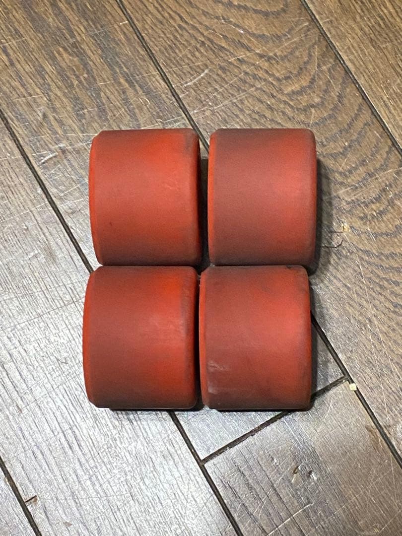 KRYPTONICS(クリプトニクス)STAR TRA スケボー　ウィール4個