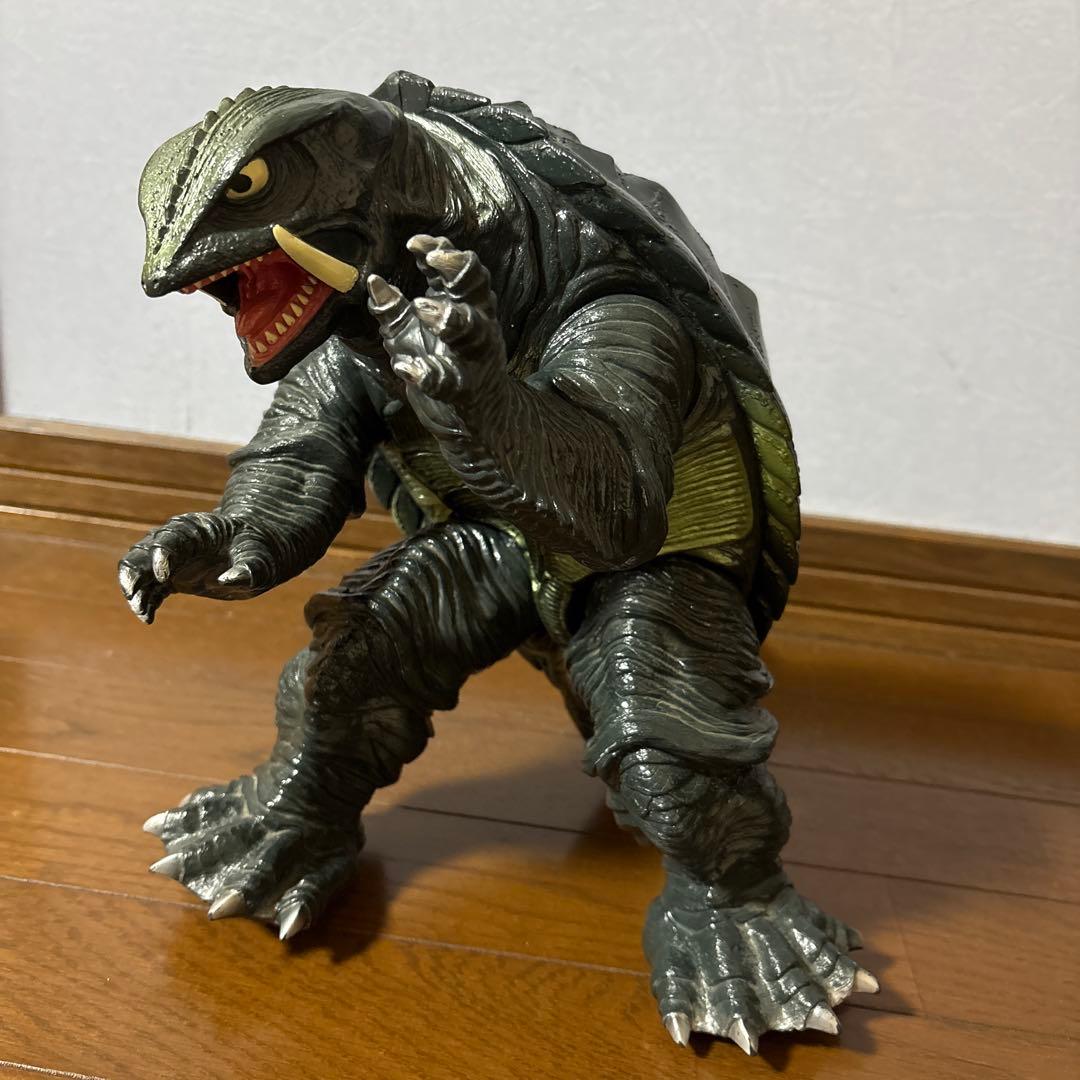 大怪獣ガメラ　大映　フィギュア　ソフビ　BANDAI