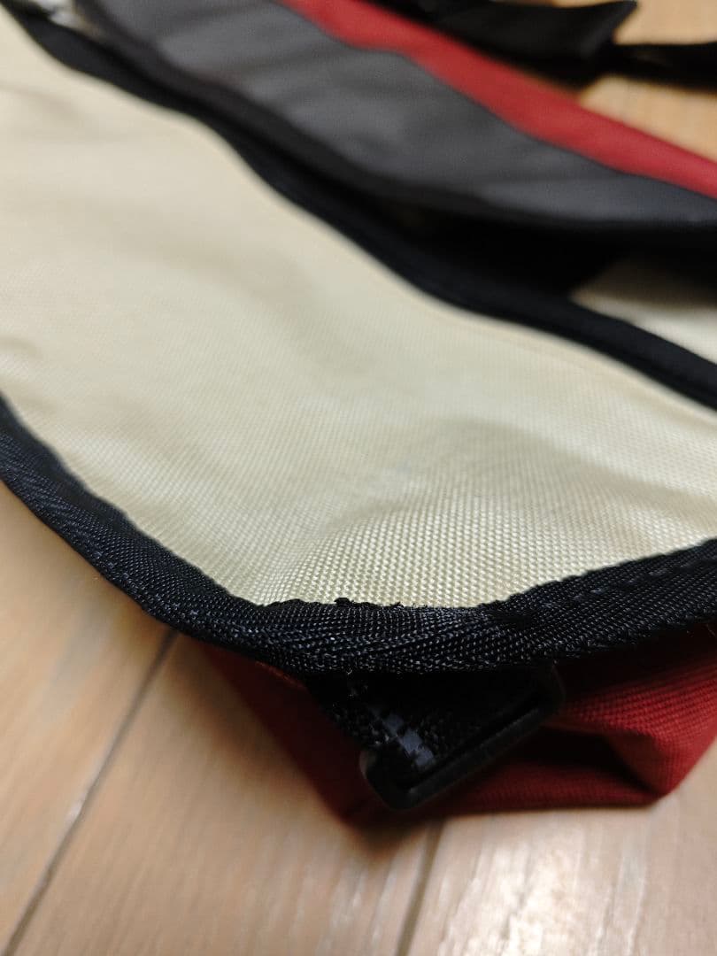 アクセサリー CHROME Simple Messenger 12L