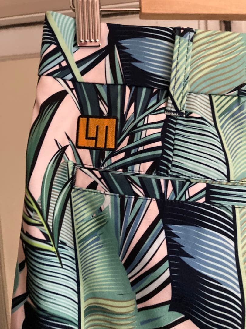 ラウドマウス(LOUDMOUTH)ゴルフショートパンツ パームツリー柄 Mサイズ