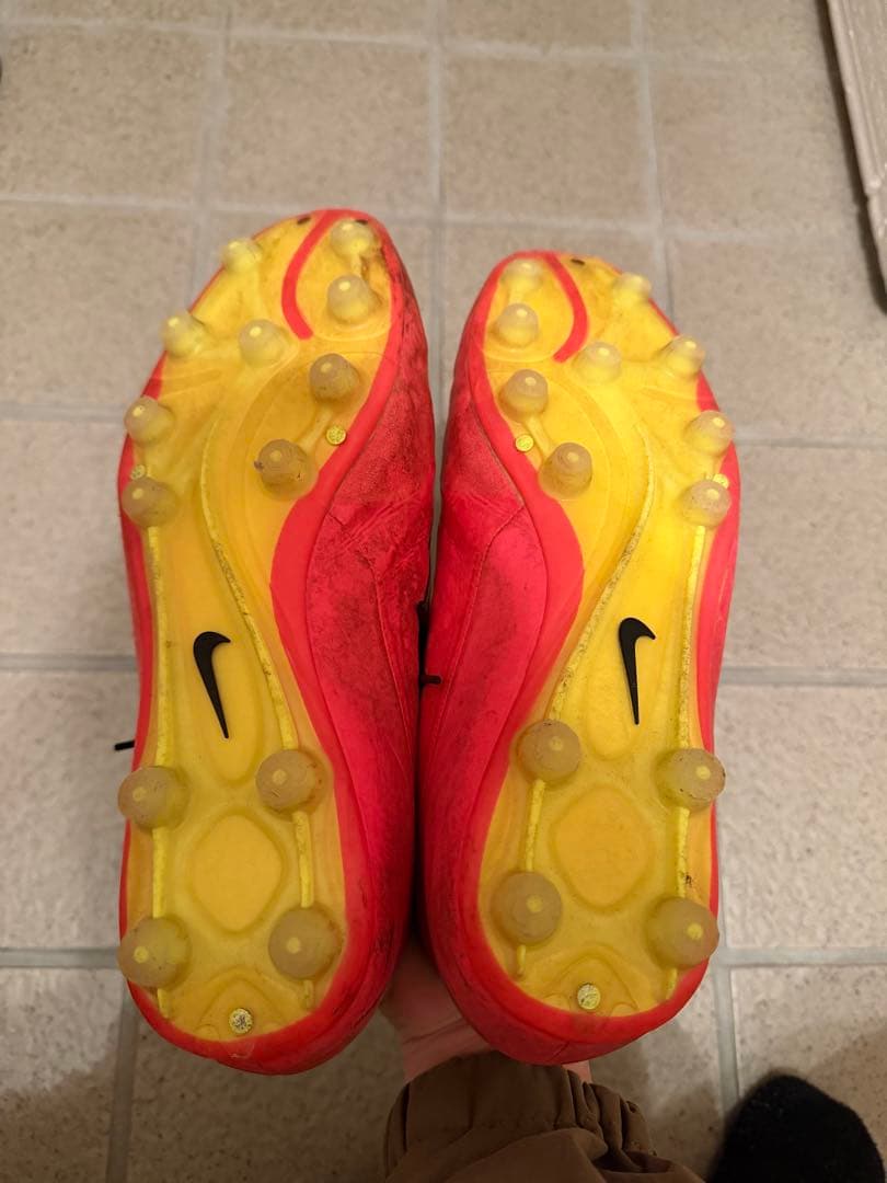NIKEハイパーヴェノム サッカースパイク