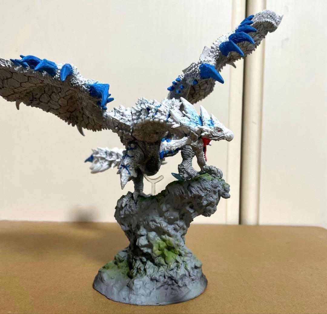 ゼルレウス　クリエイターズモデル　モンスターハンター　モンハン　フィギュア