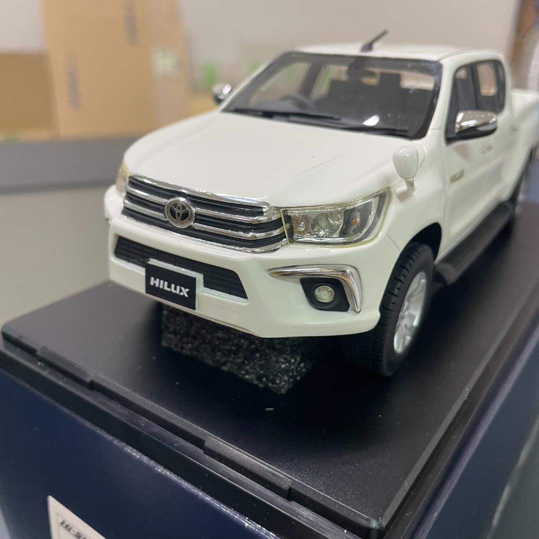 ハイストーリー HS2411WH 1/24 トヨタ ハイラックス Z ホワイト