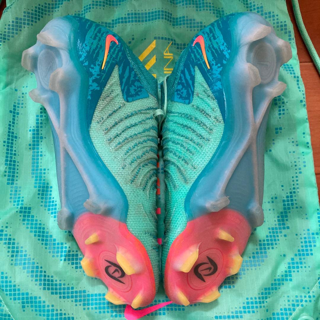 Nike ナイキ　ファントムGX2 エリート　FG 25.5cm