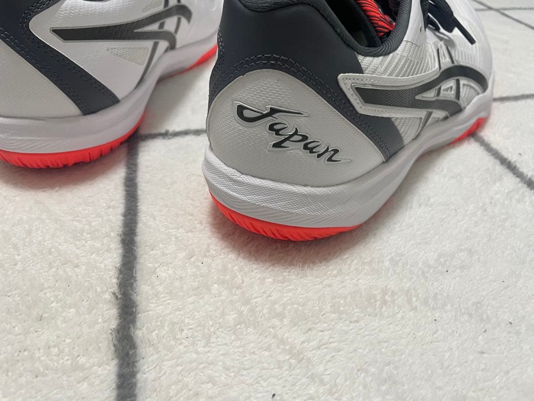 ASICS バレーボールシューズ ホワイト/ブラック/オレンジ