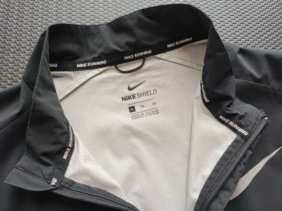 NIKE PRO ELITE RUNNING SHIELD ベスト XLサイズ黒