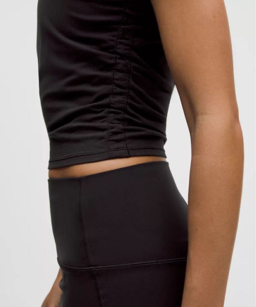 lululemon All It Takes リブNulu Tシャツ