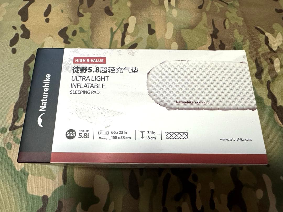 ネイチャーハイク　エアマット　R値5.8 マミーショート
